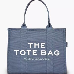 The tote bag by Marc Jacob